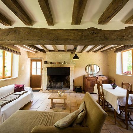 Holiday Home Le Vaugarnier Couture-sur-Loir Екстер'єр фото
