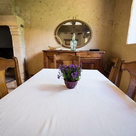 Holiday Home Le Vaugarnier Couture-sur-Loir Екстер'єр фото